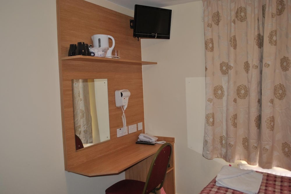 Carlton Hotel 22