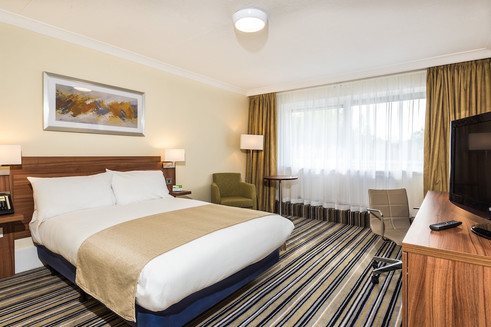 Holiday Inn Reading West 7