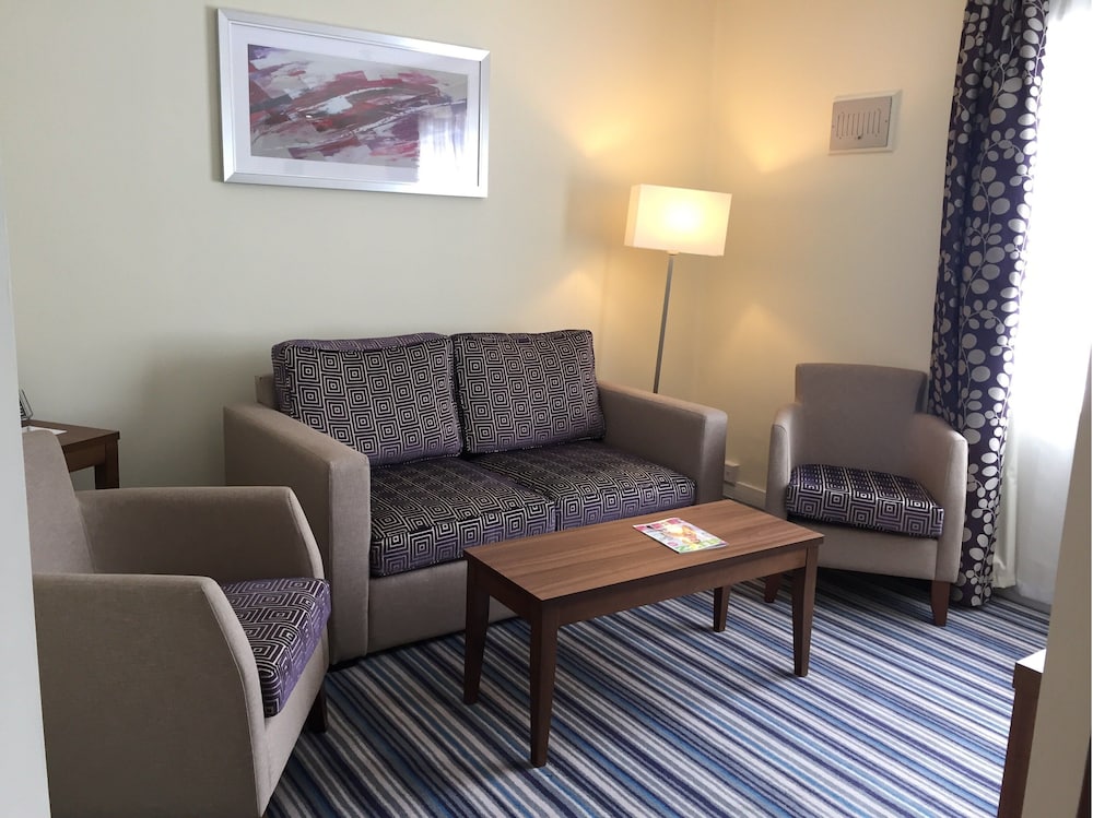 Holiday Inn Reading West 5