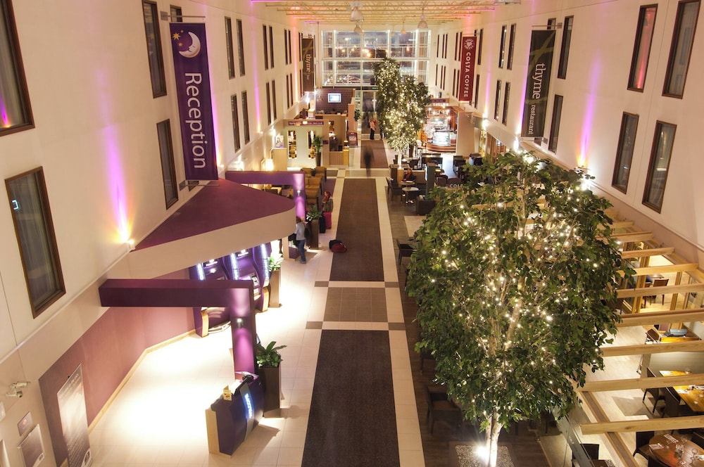 Premier Inn London Heathrow Airport Bath Road 9