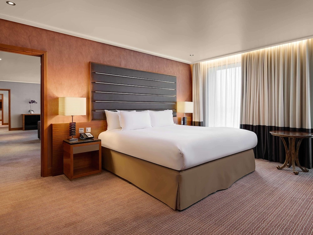 Sofitel London Heathrow 18