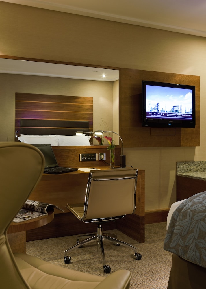 Sofitel London Heathrow 9