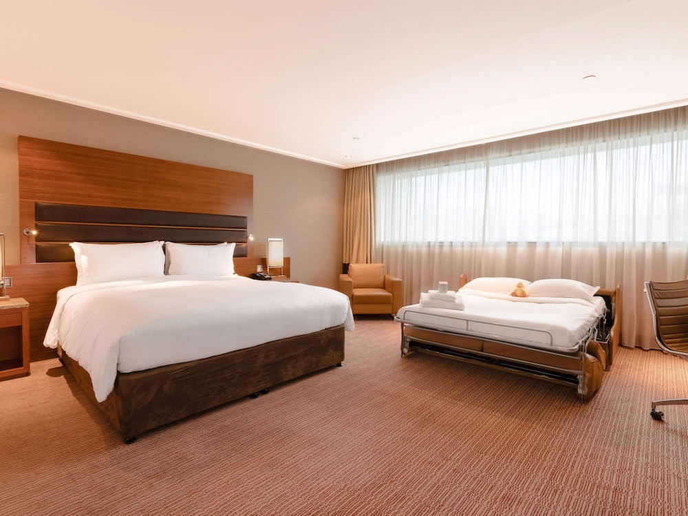 Sofitel London Heathrow 17