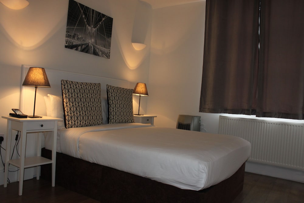 W6 Hotel 6