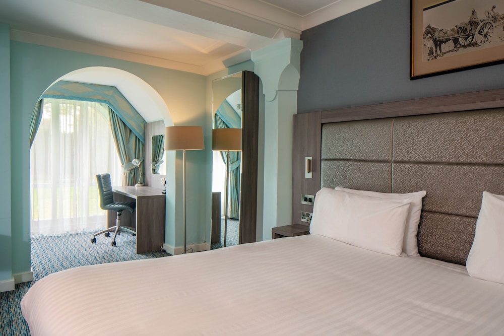 London Chigwell Prince Regent Hotel, BW Signature Collection 23
