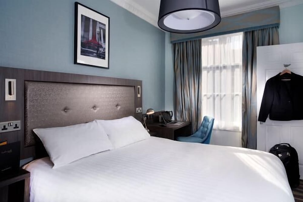 London Chigwell Prince Regent Hotel, BW Signature Collection 2