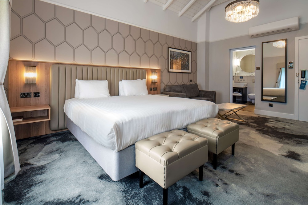 London Chigwell Prince Regent Hotel, BW Signature Collection 20