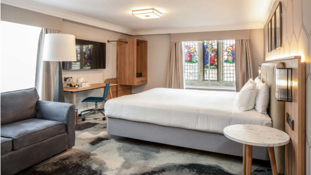 London Chigwell Prince Regent Hotel, BW Signature Collection 9