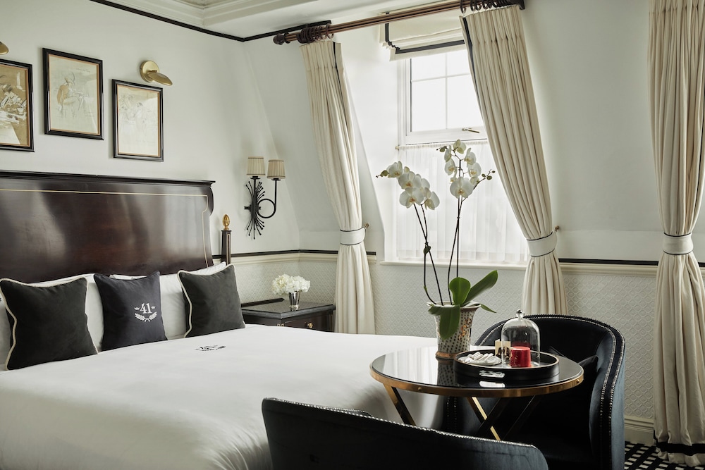 41 Hotel 1