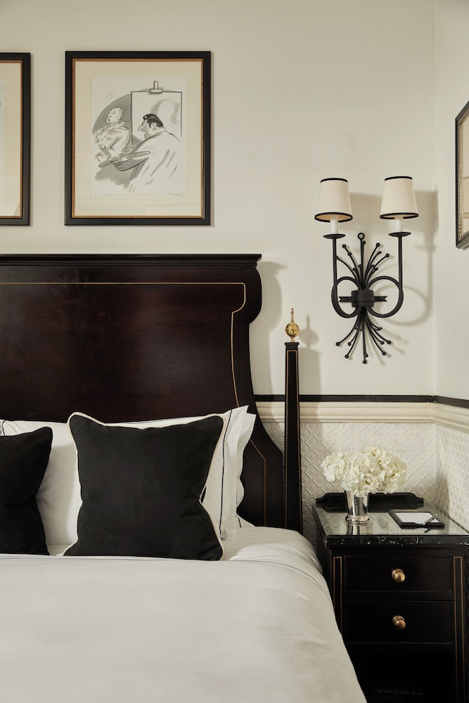 41 Hotel 18