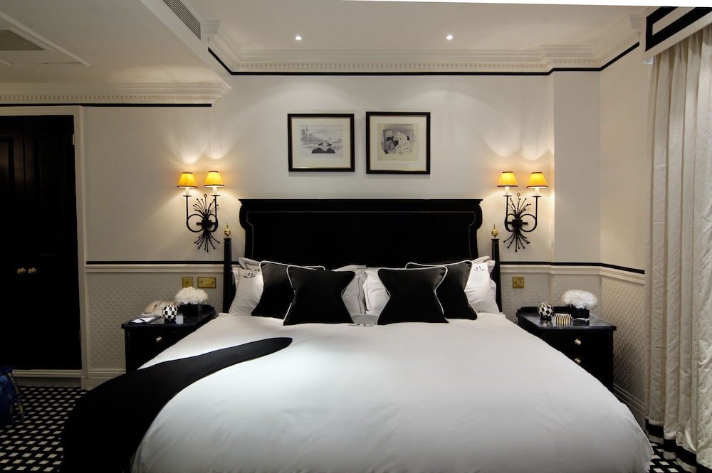 41 Hotel 9