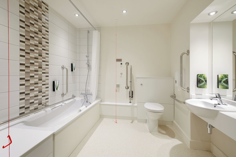 Premier Inn Gatwick Airport South London Road 6