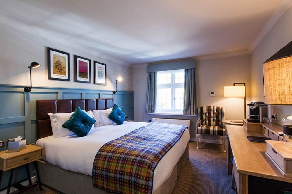 The White Hart Hotel 9