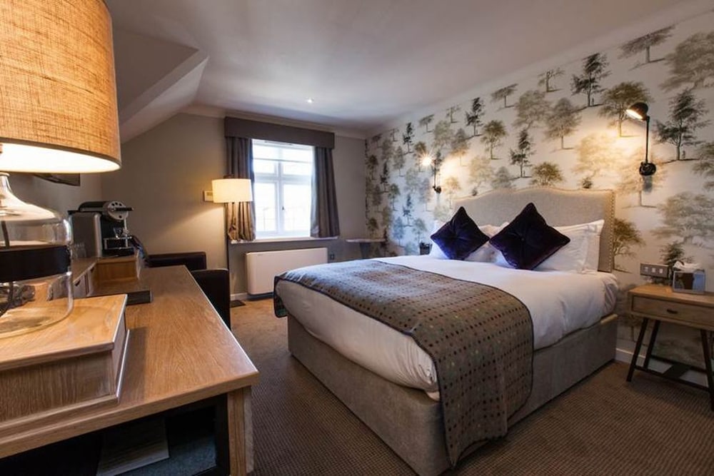 The White Hart Hotel 8