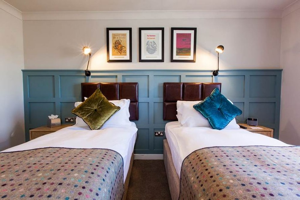 The White Hart Hotel 12