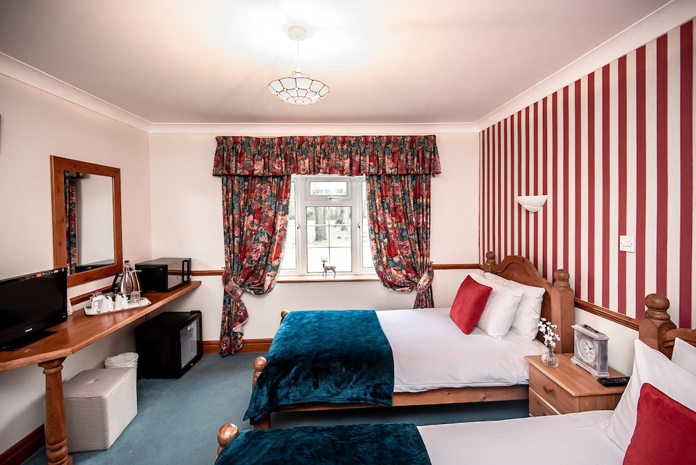 Trivelles Waterhall Country House 10