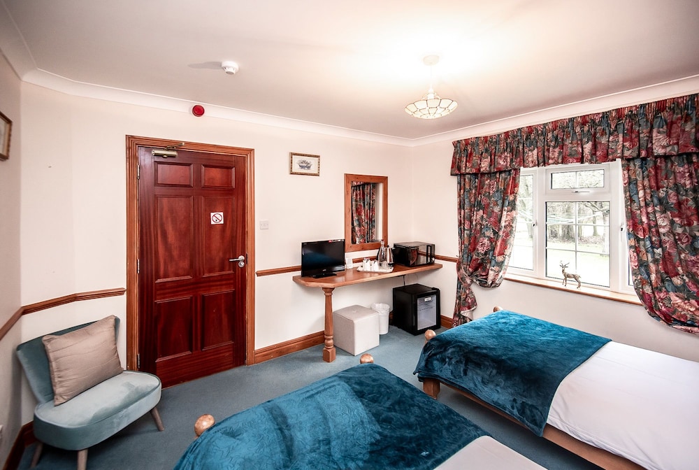 Trivelles Waterhall Country House 11