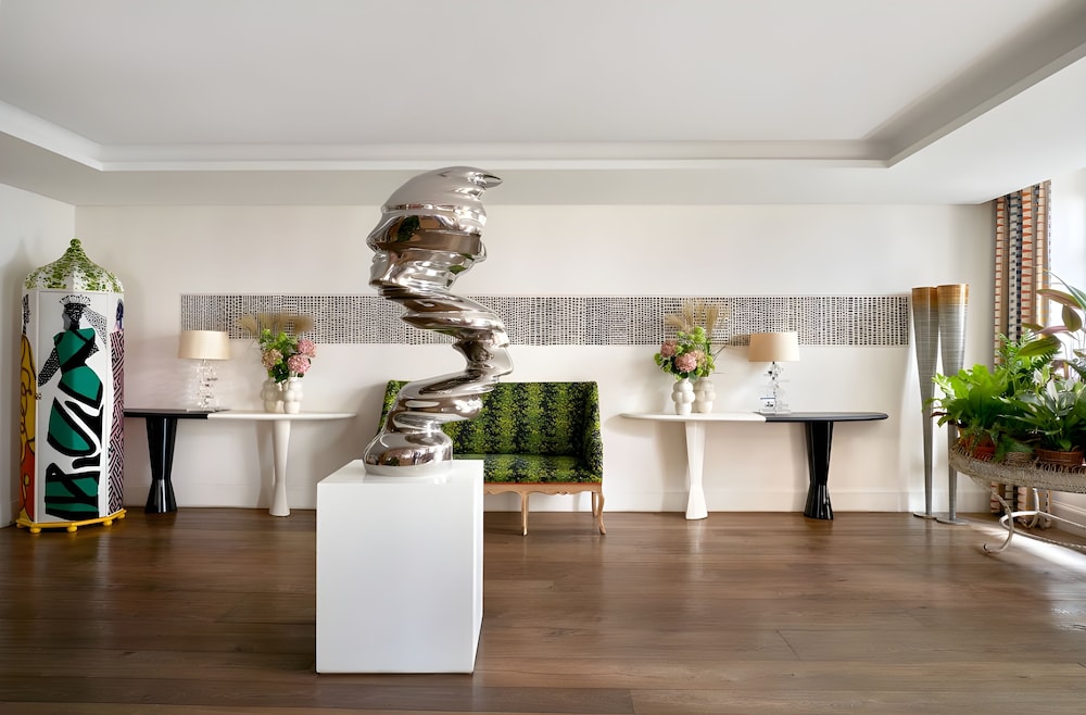 Haymarket Hotel, Firmdale Hotels 3