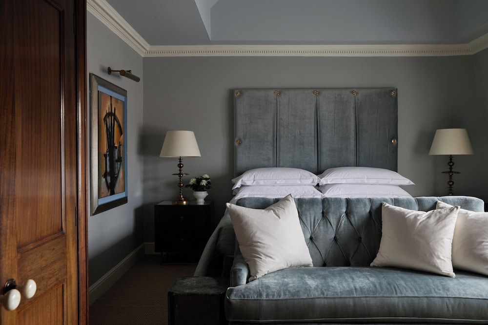 Egerton House 18