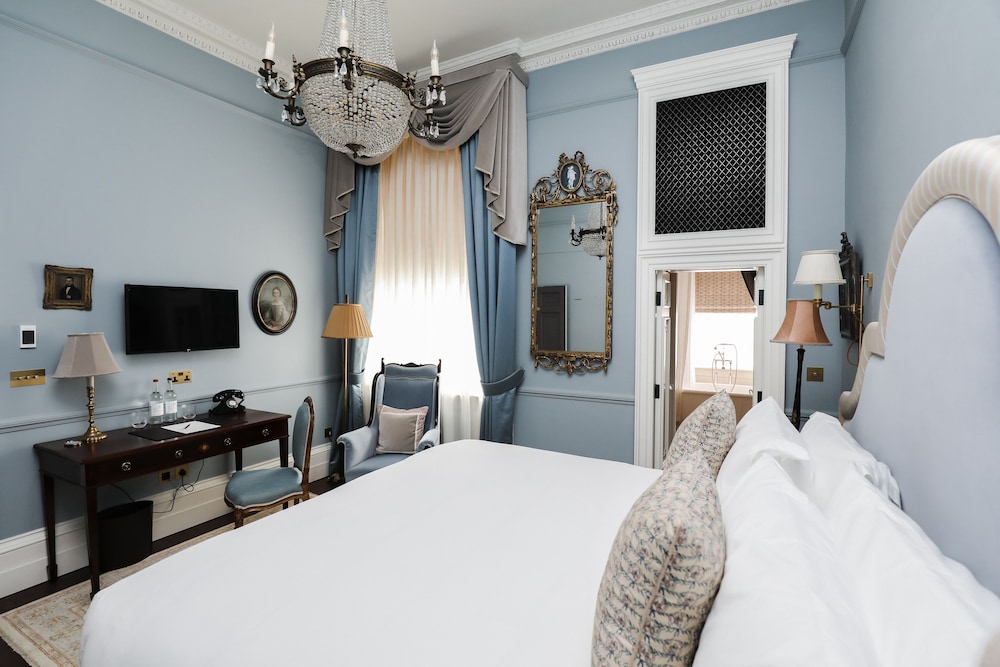 Henry’s Townhouse 11