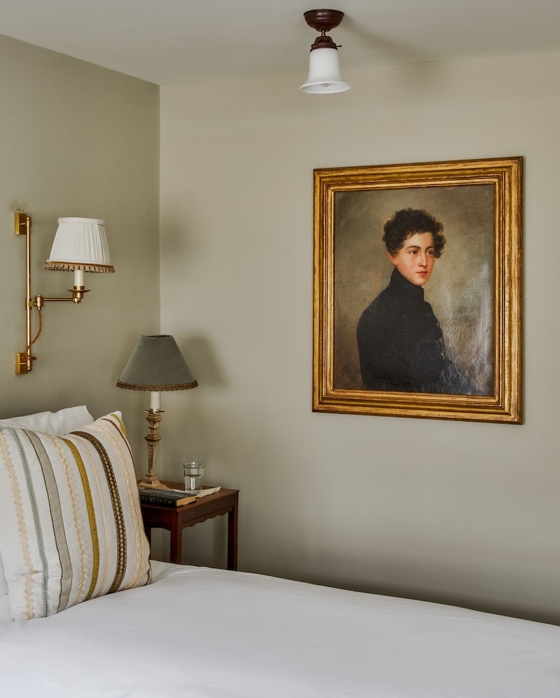Henry’s Townhouse 21