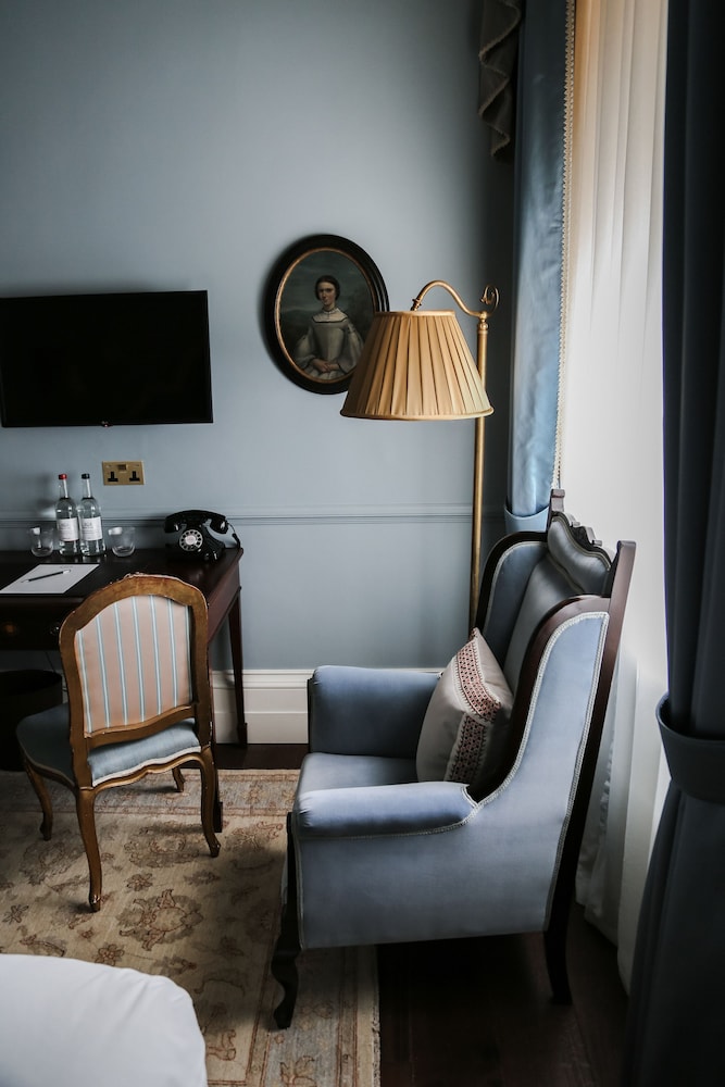 Henry’s Townhouse 9
