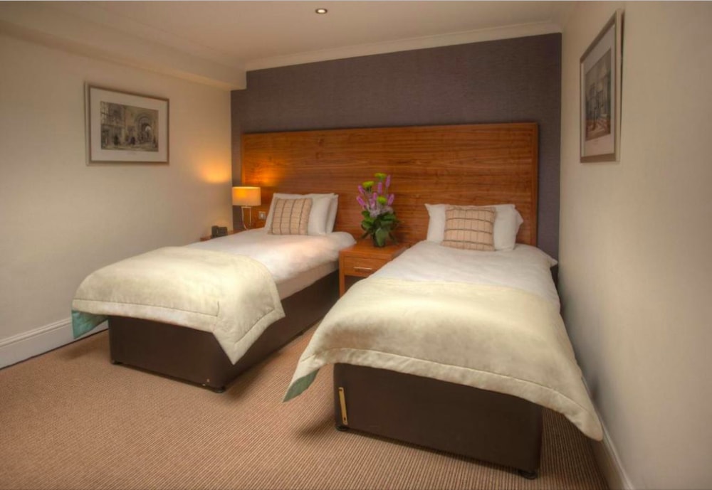 The Boleyn Hotel 11
