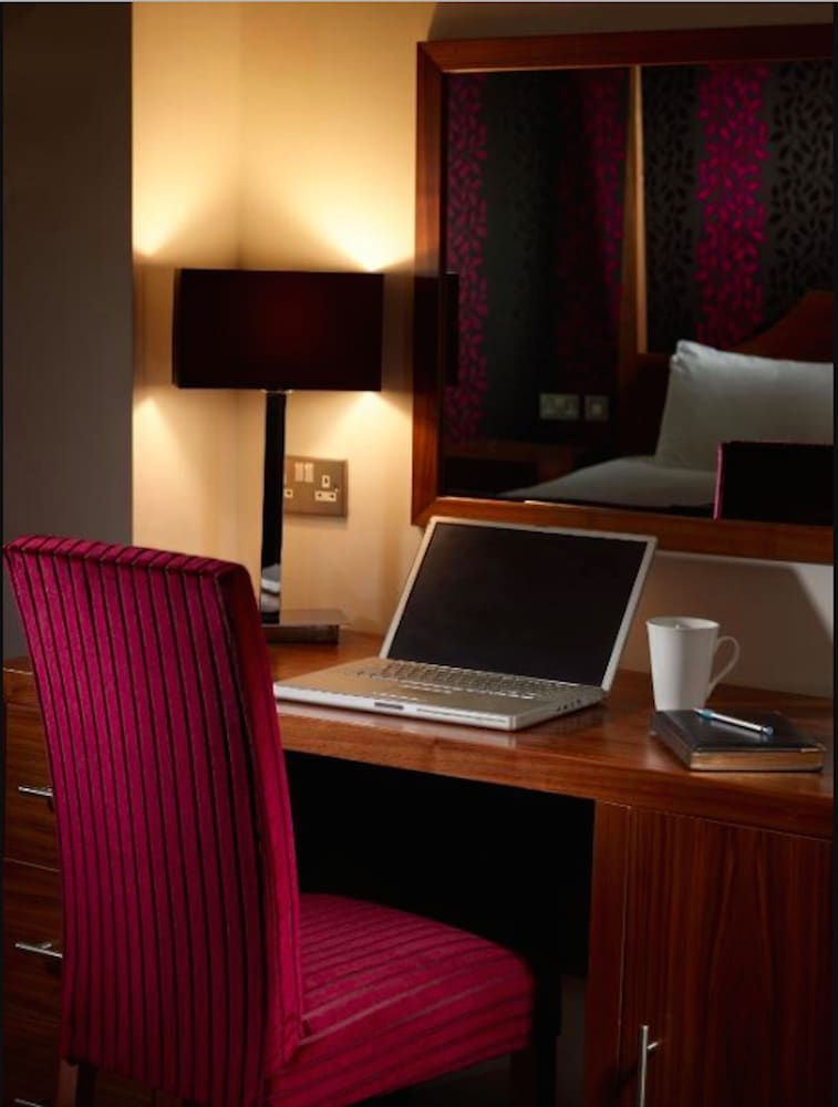 The Boleyn Hotel 21