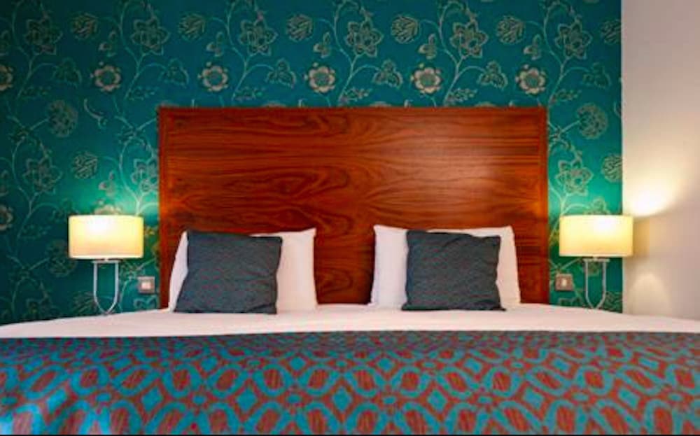 The Boleyn Hotel 12