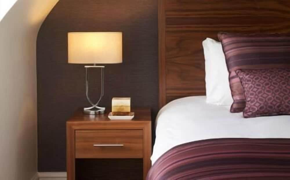 The Boleyn Hotel 16