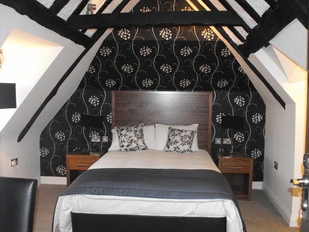 The Boleyn Hotel 20