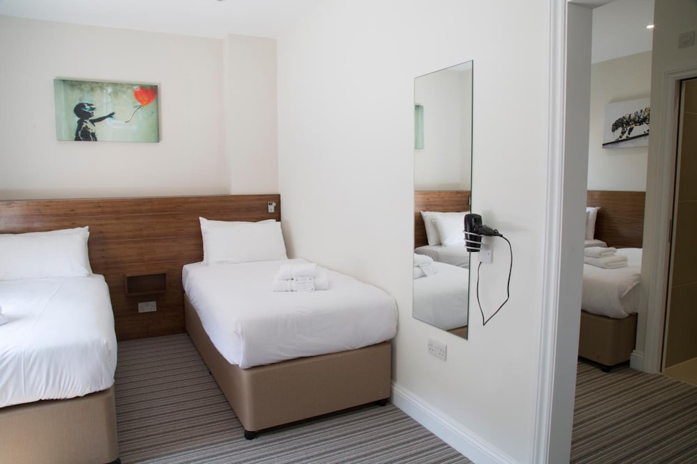 Chelsea Guest House 16