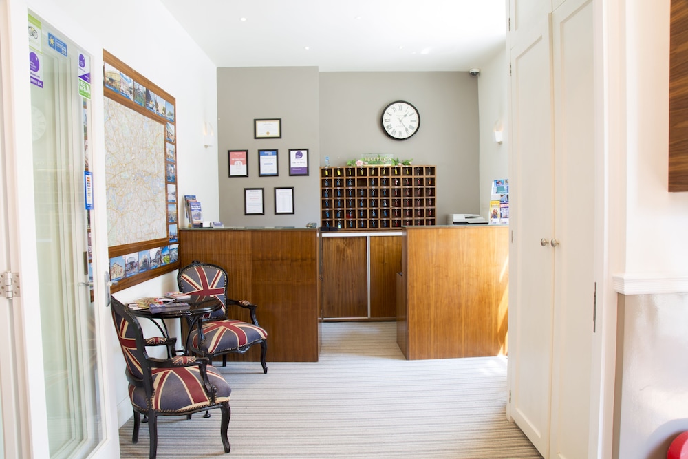 Chelsea Guest House 3