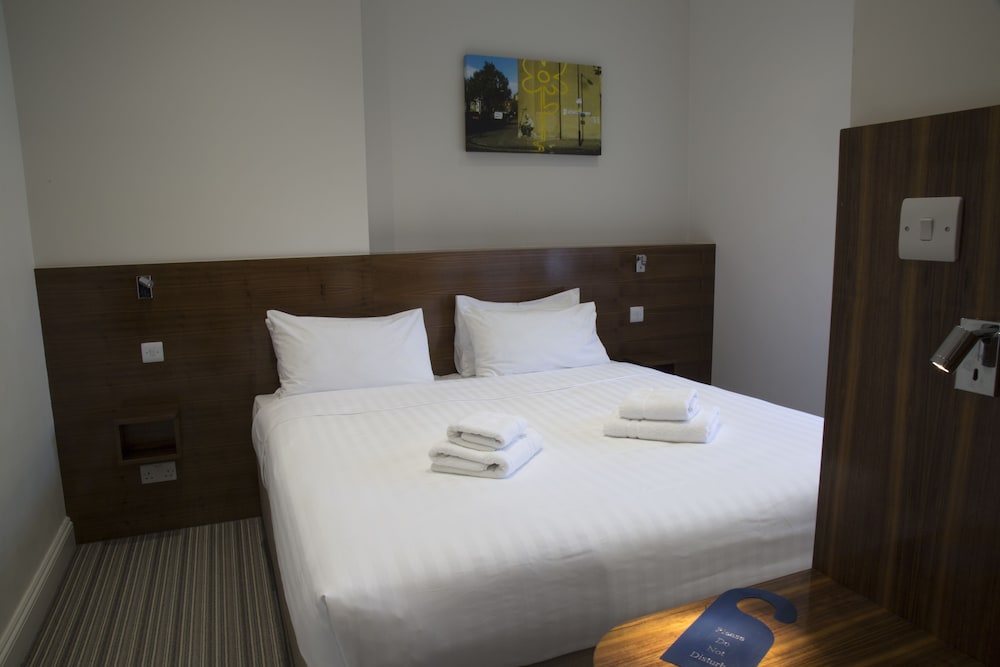 Chelsea Guest House 7