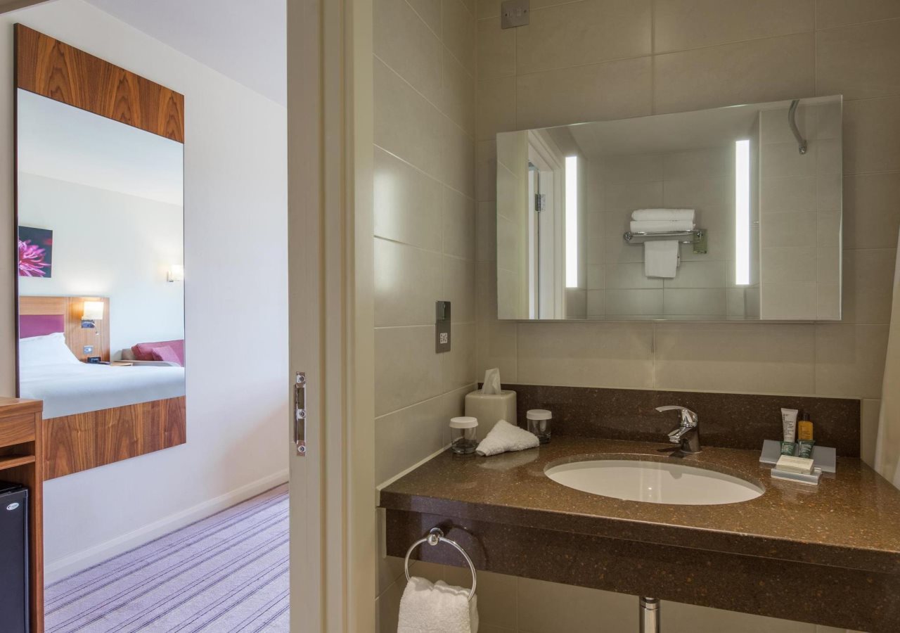 Holiday Inn London Luton North by IHG 14