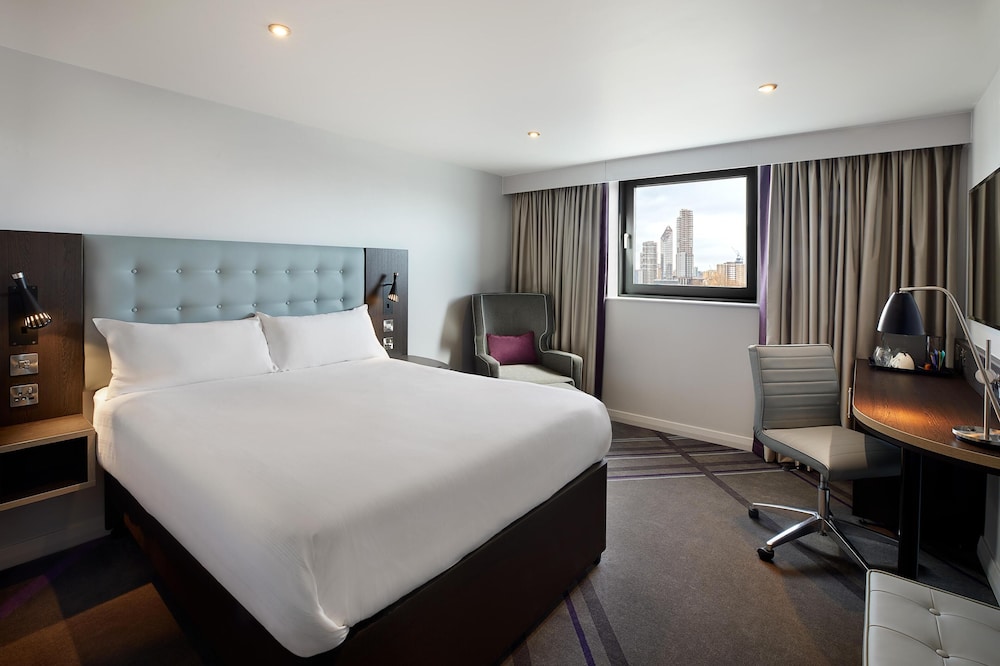 Premier Inn London Uxbridge Town Centre 4