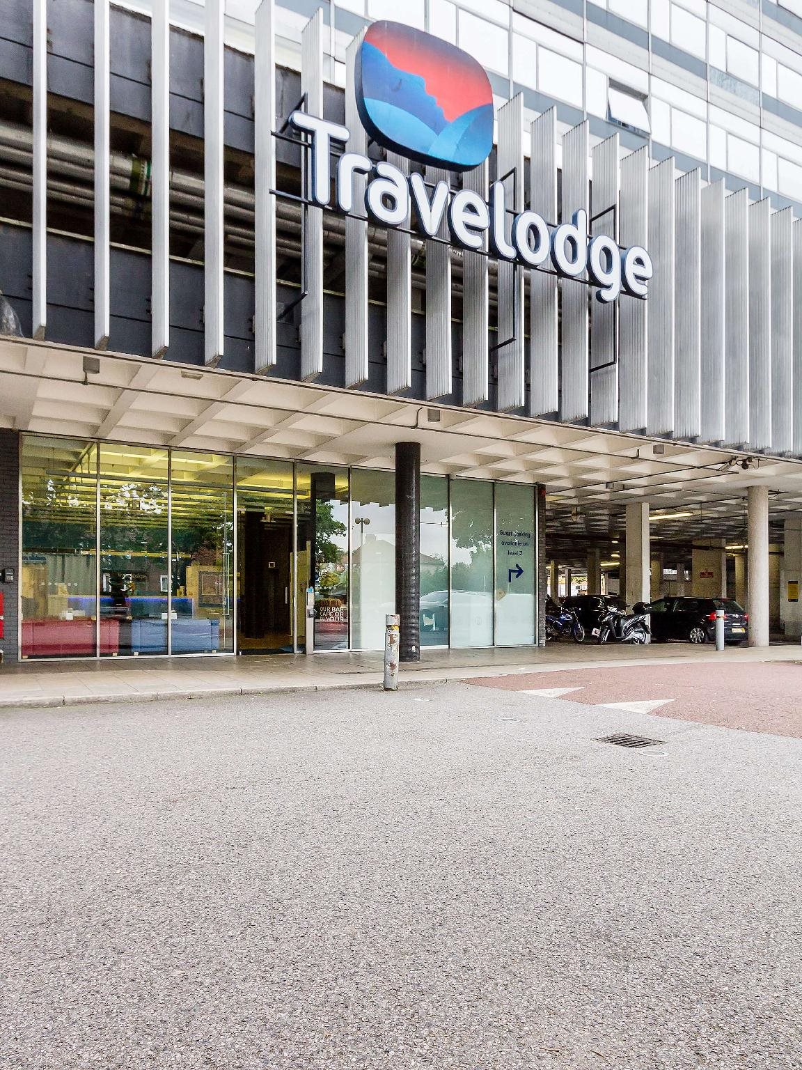 Travelodge Chessington Tolworth 9