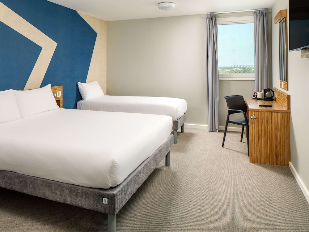 ibis budget London Heathrow Central 11