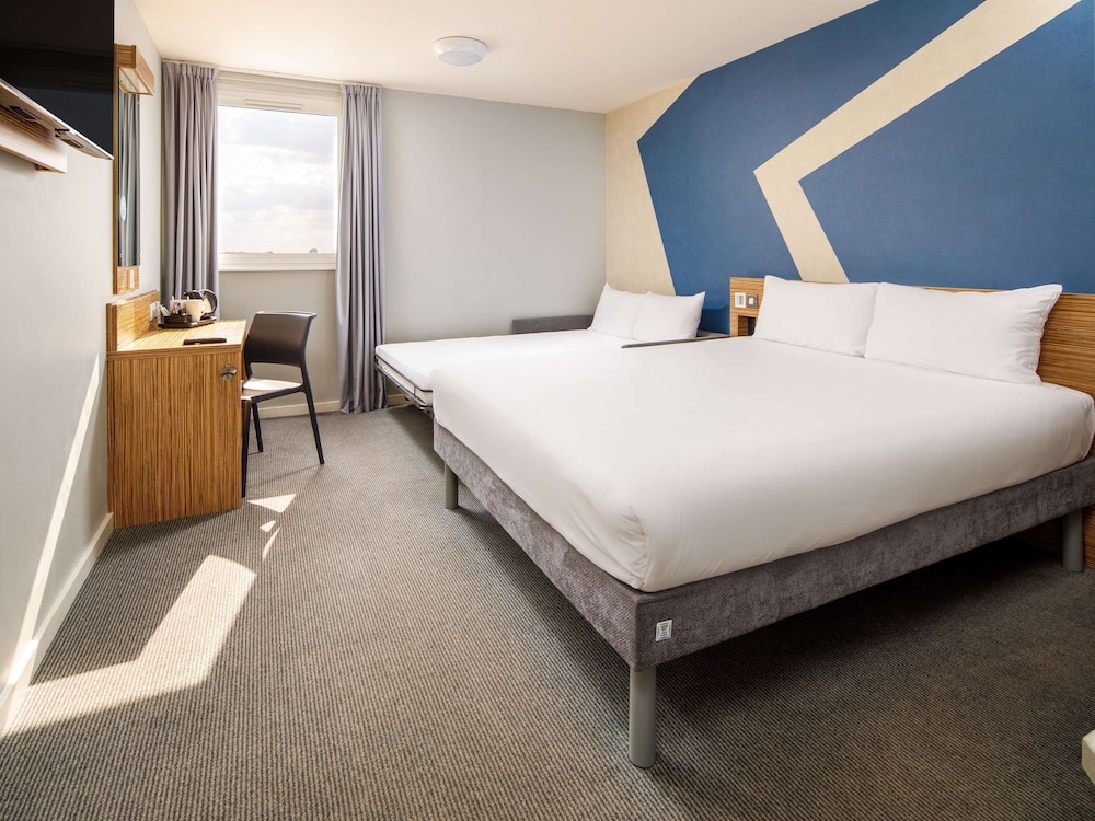 ibis budget London Heathrow Central 12