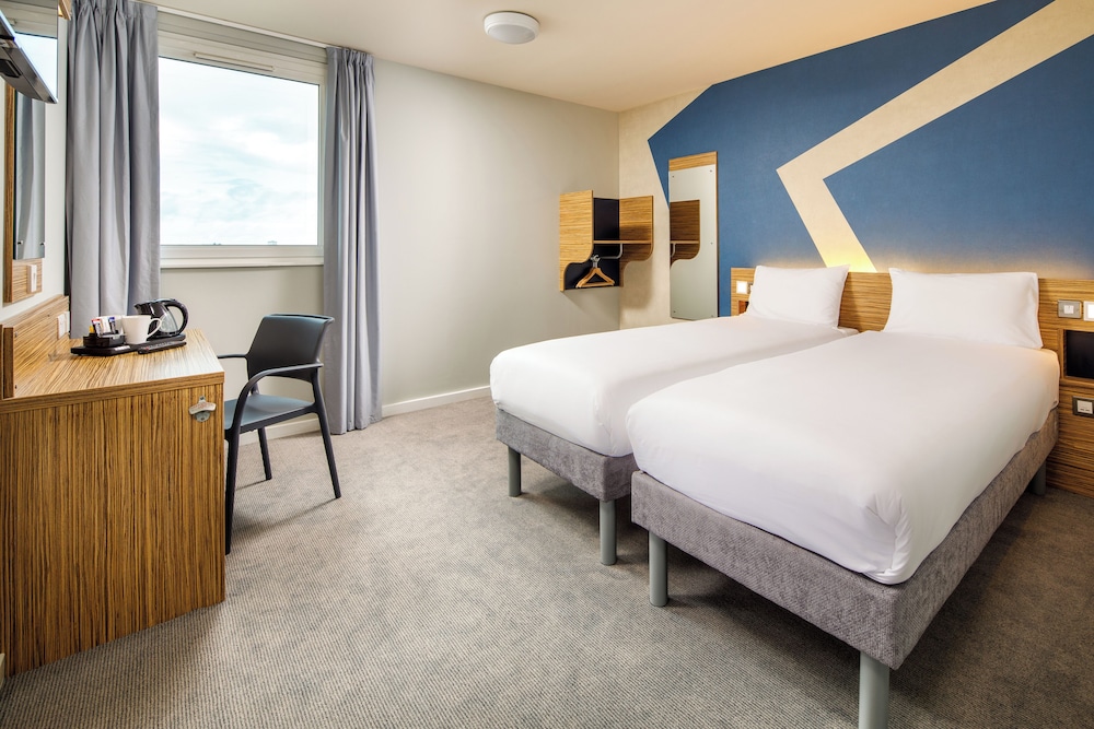 ibis budget London Heathrow Central 18