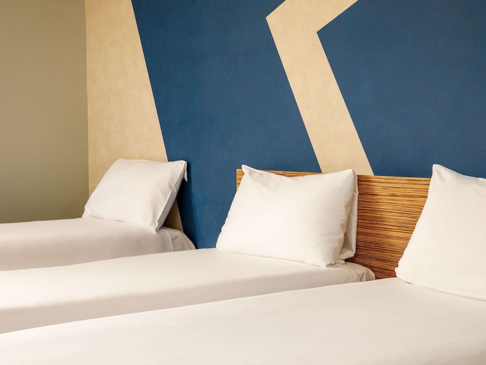 ibis budget London Heathrow Central 8