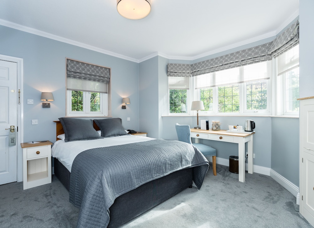 Gorse Hill Hotel 10