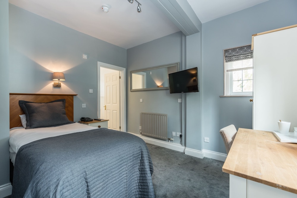Gorse Hill Hotel 11