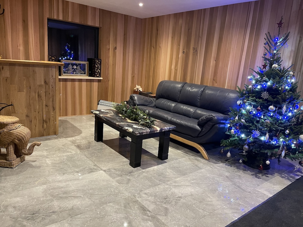 Da Vinci Guest House Gatwick 3