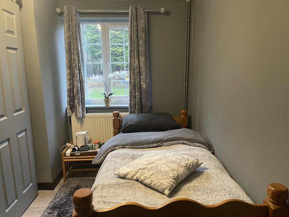 Da Vinci Guest House Gatwick 6