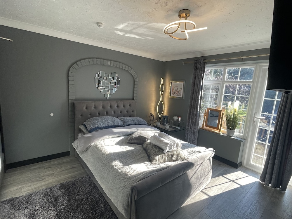 Da Vinci Guest House Gatwick 12