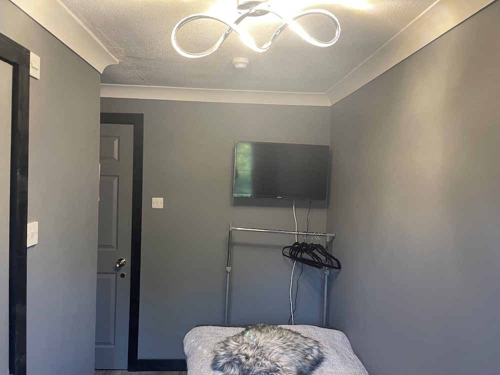 Da Vinci Guest House Gatwick 18