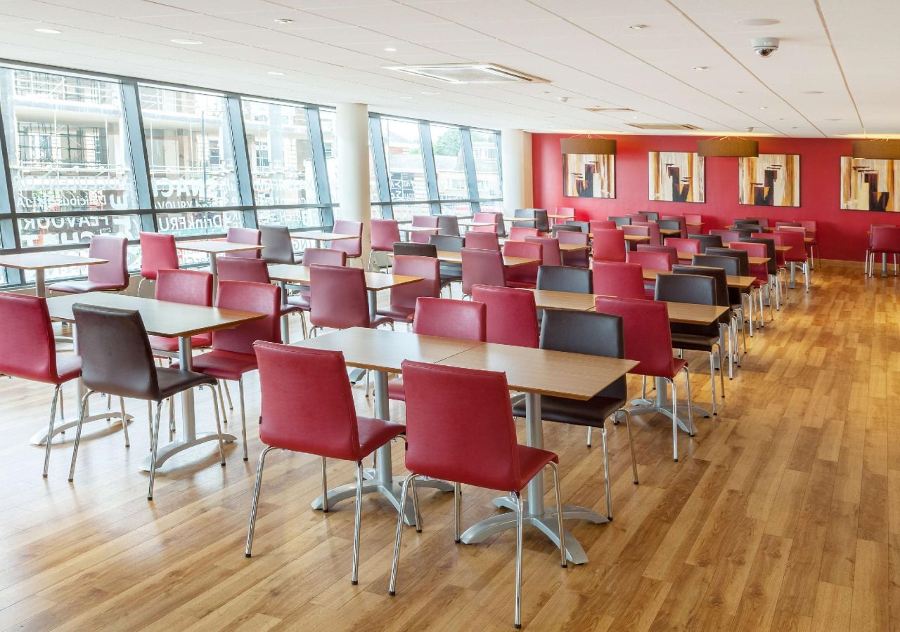 Travelodge Slough 10