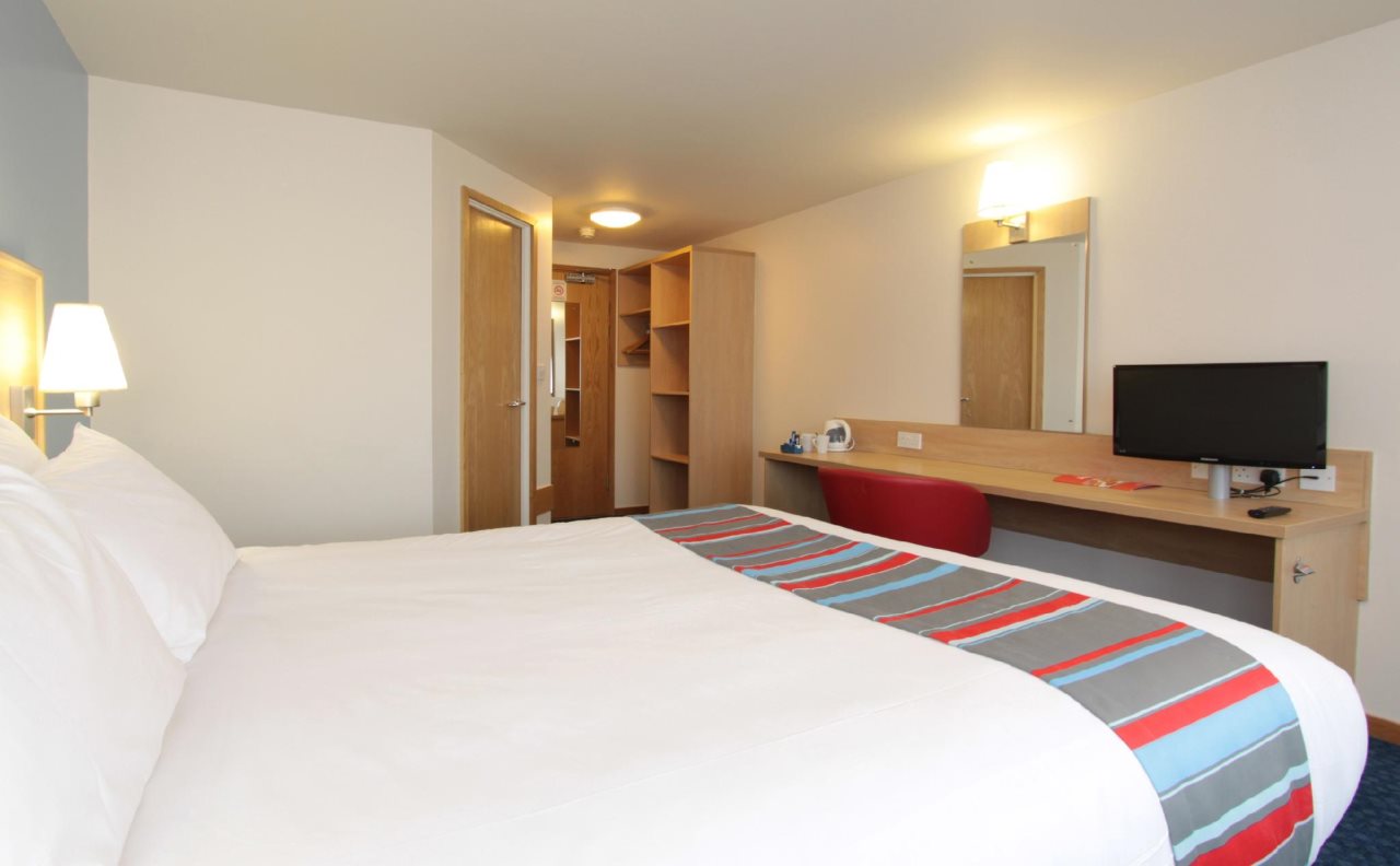 Travelodge Slough 3