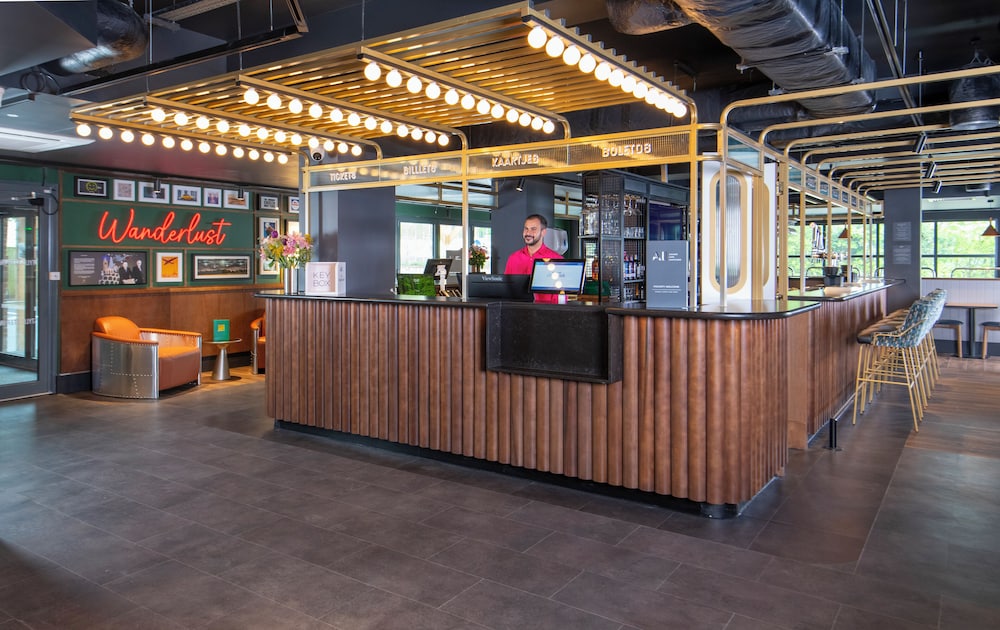ibis Styles London Gatwick Airport 2